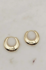 Gold Minimal Huggies