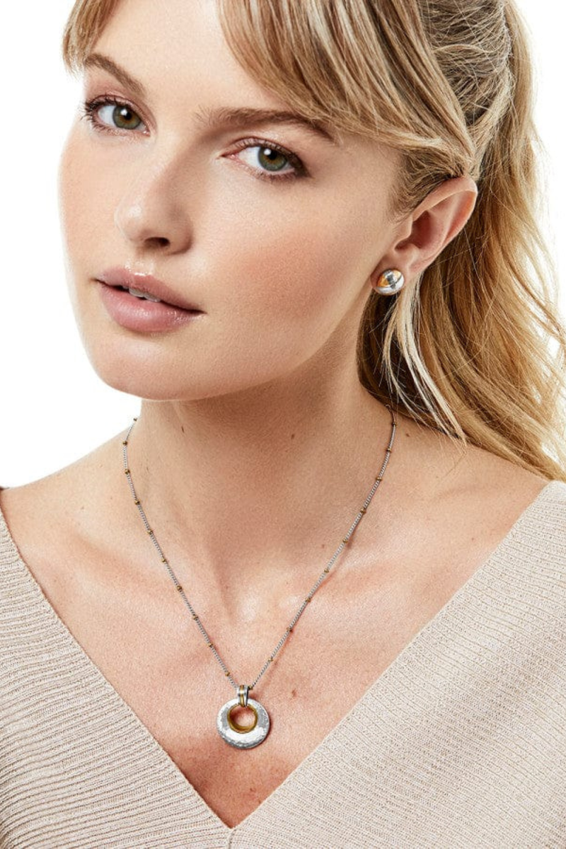 Ferrara Entrata Petite Necklace