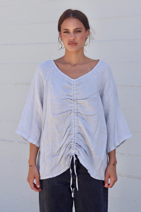 Middle Pull Tie Tops