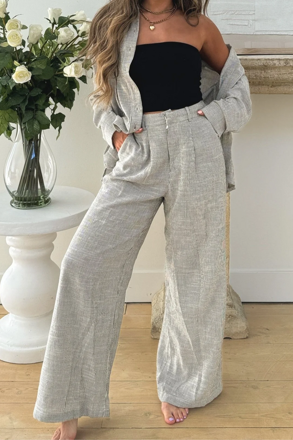 Ivory/Black Front Pleat Wide Leg Pants