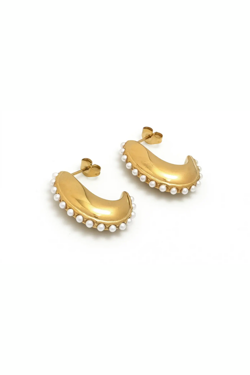 Gold Vintage Pearl Chunky Posts Earring