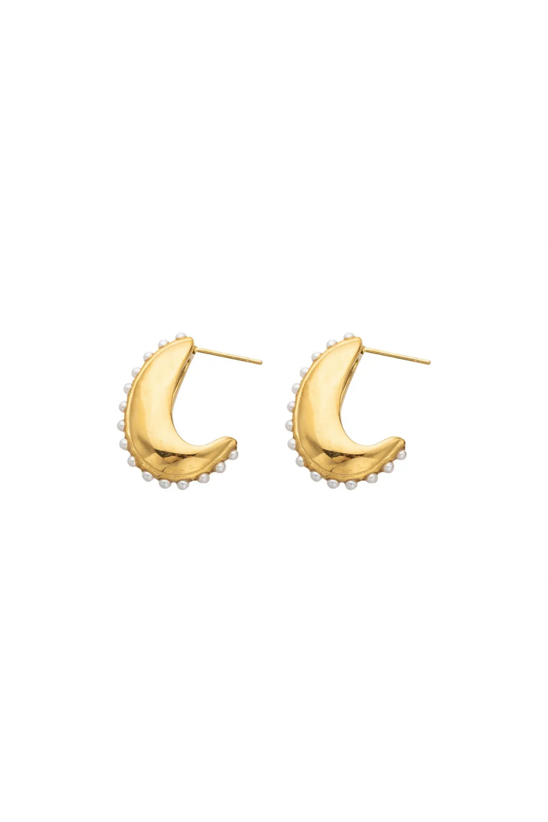 Gold Vintage Pearl Chunky Posts Earring