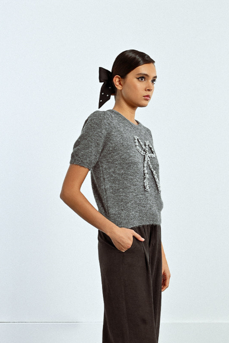 Grey Knit Short Sleeve Sweater with Embossed Bow