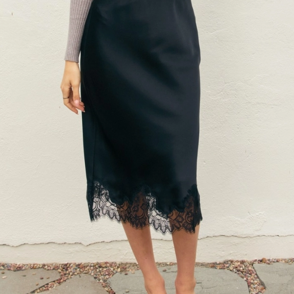 Navy Dull Satin Lace Hem Pencil Skirt – April Blooms