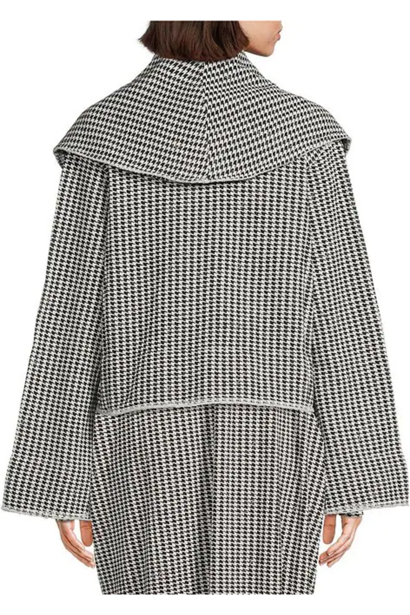 Black and White Houndstooth pattern Crop Wrap